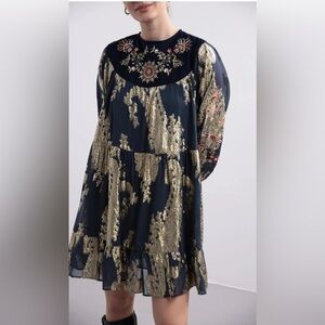 Zara navy embroidered dress New sz Small